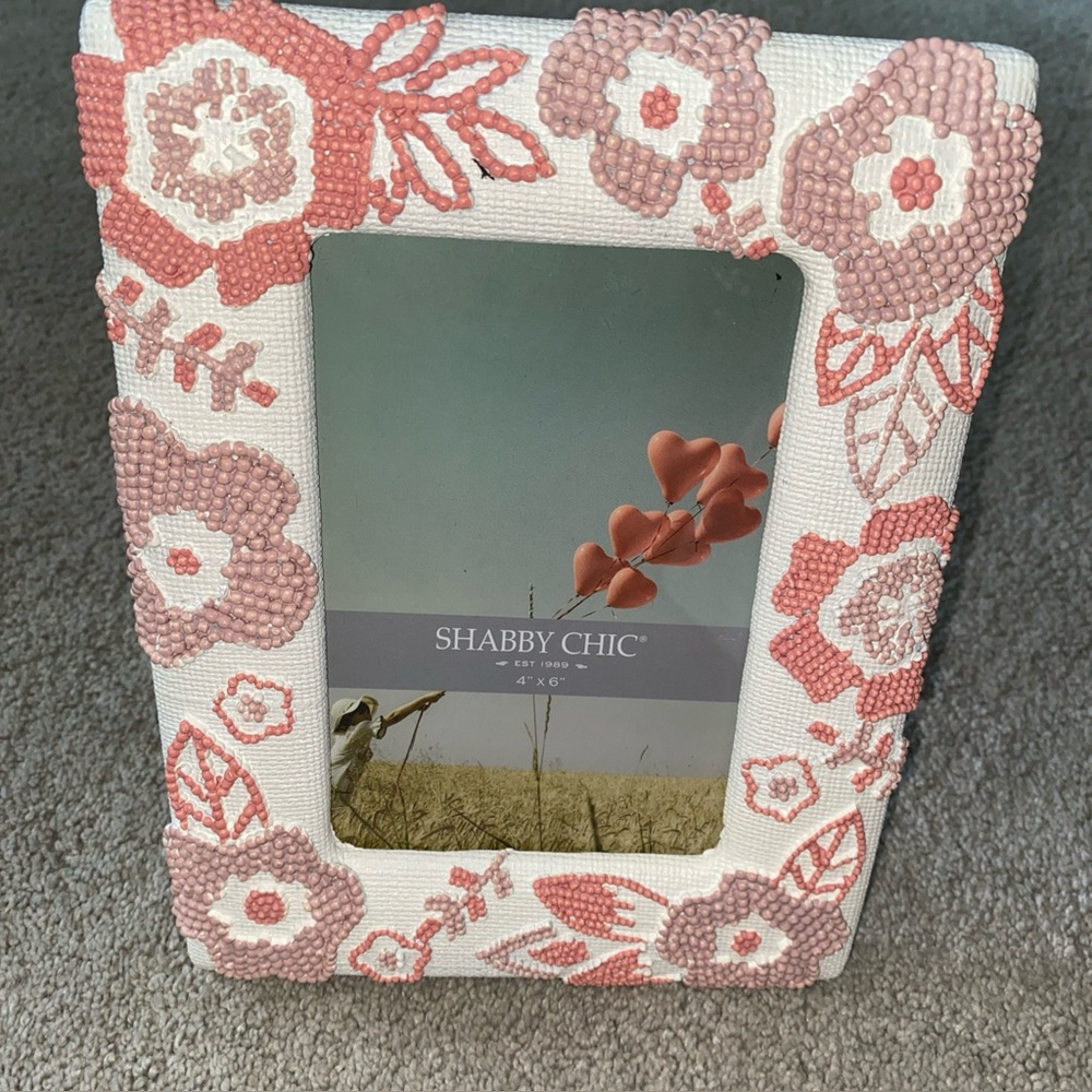Shabby Chic Holds 4” X 6” Photo‎ Picture Frame Floral